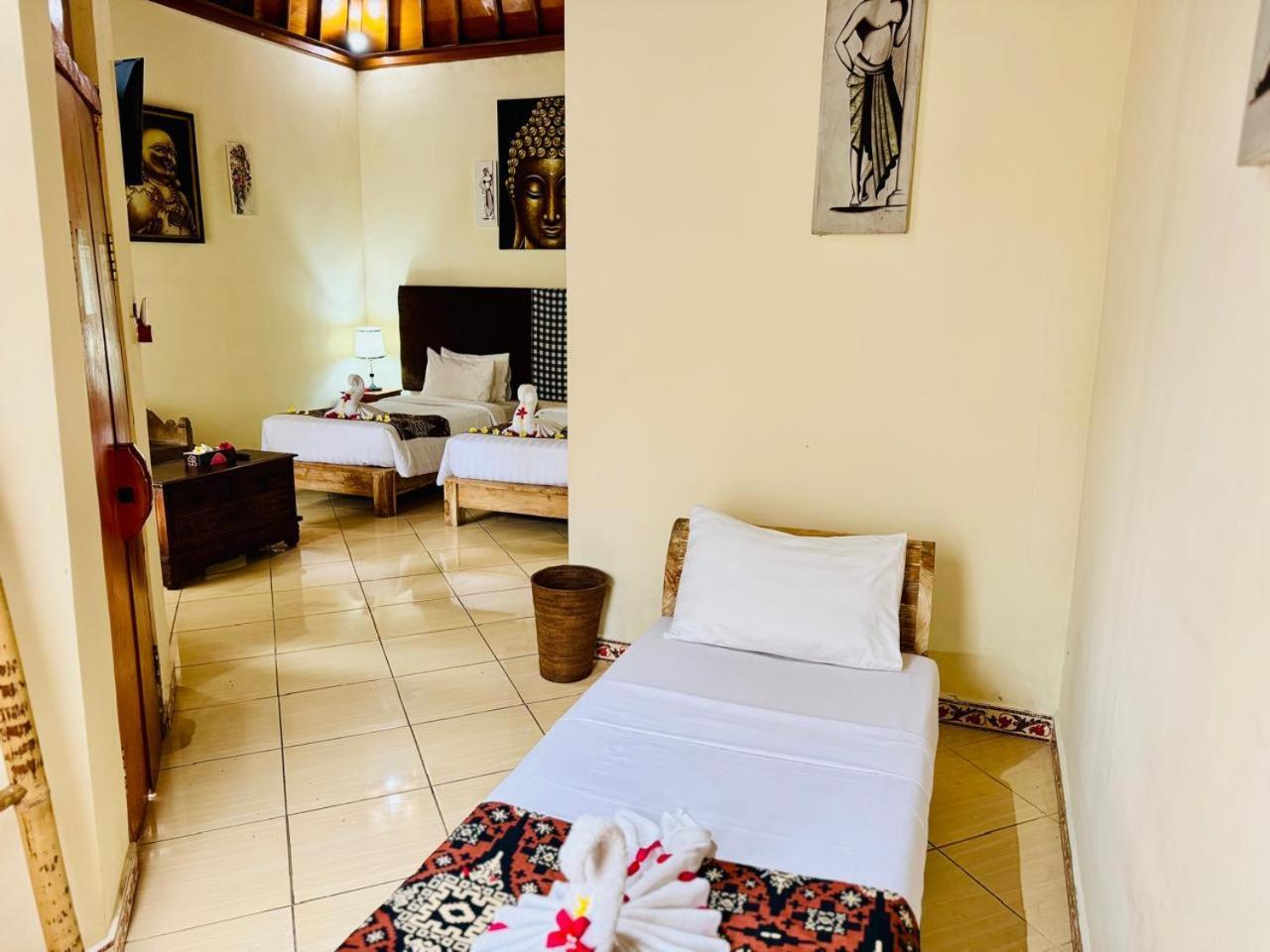 Bungalow Geringsing 캔디다사 외부 사진