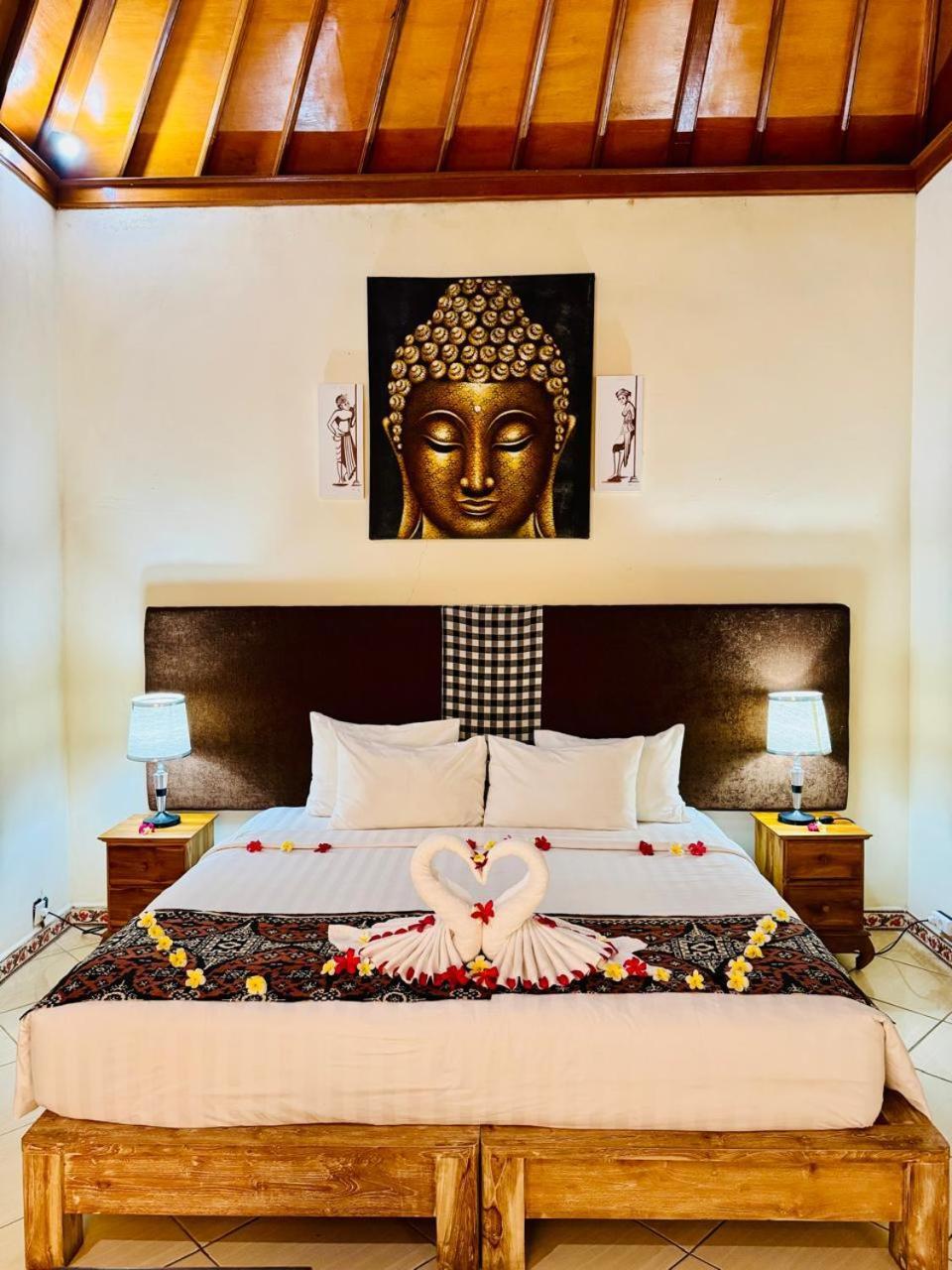 Bungalow Geringsing 캔디다사 외부 사진
