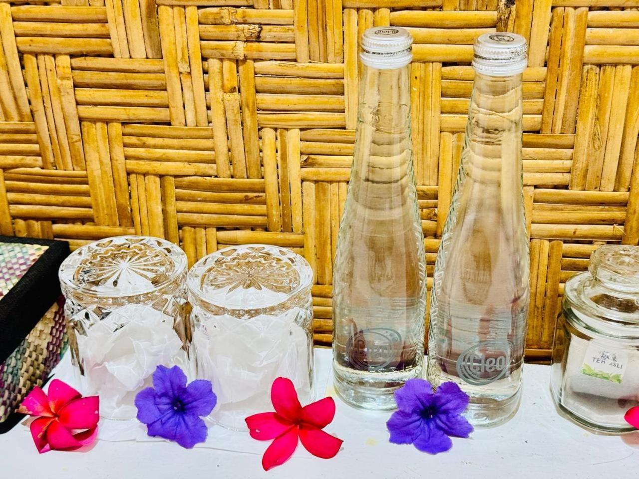 Bungalow Geringsing 캔디다사 외부 사진