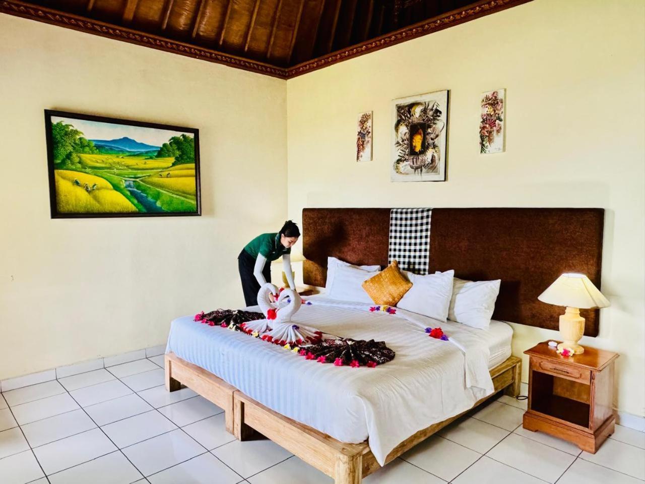 Bungalow Geringsing 캔디다사 외부 사진