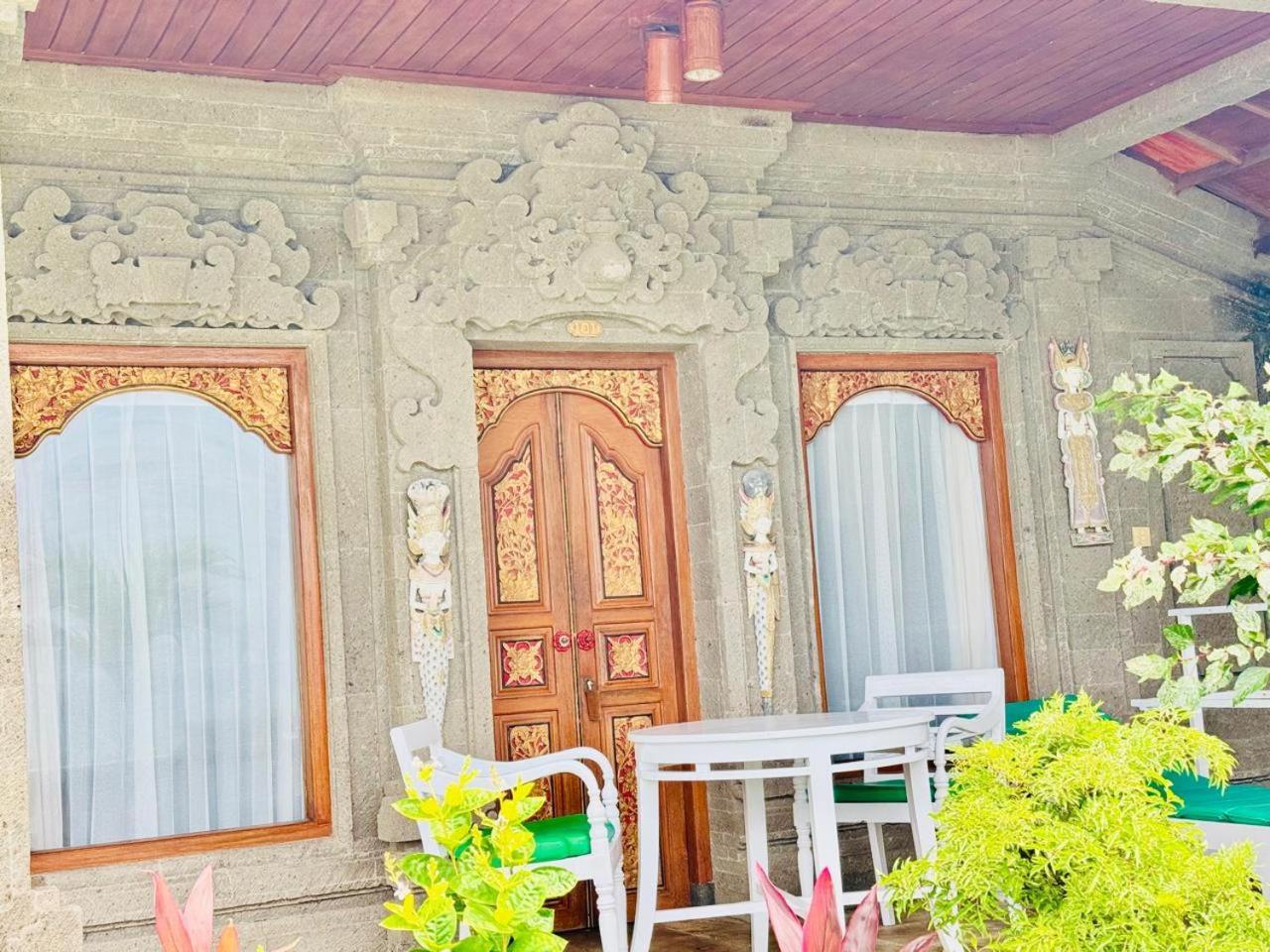 Bungalow Geringsing 캔디다사 외부 사진